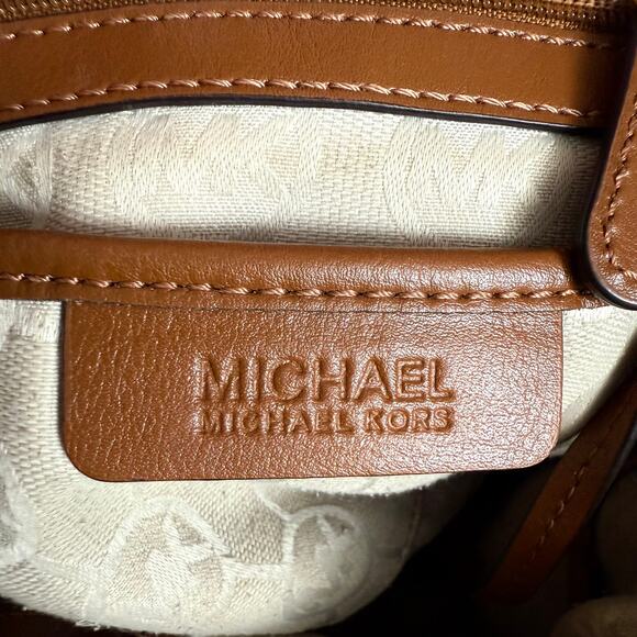 MICHAEL KORS Marina Large Drawstring Tote Bag in Navy Denim and Brown Leather - Picture 4 of 8